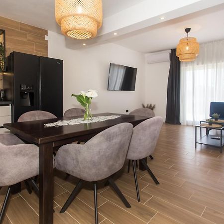 Angolo Apartments Kaštela Екстериор снимка